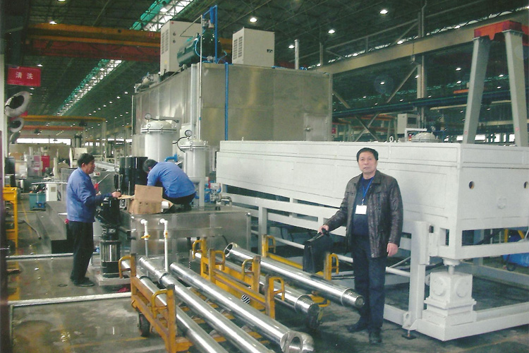 寶輝清洗機(jī)客戶：一汽集團(tuán)曲軸清洗機(jī)安裝現(xiàn)場